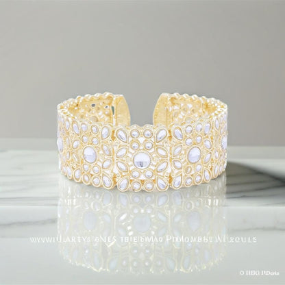 Elegant Gold-Tone Openwork Bracelet with Pearlescent Accents