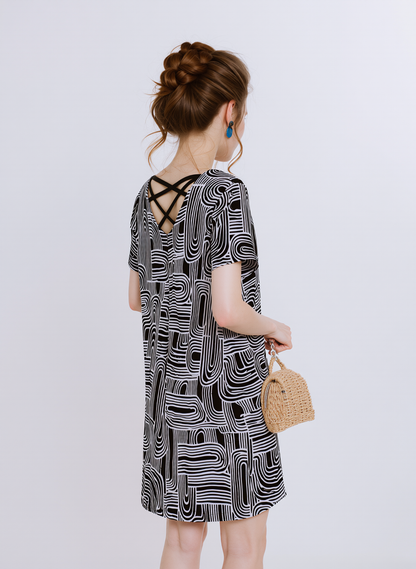 Women's Abstract Geometric Print Shift Dress - Short Sleeve Scoop Neck Strappy Back Casual Mini
