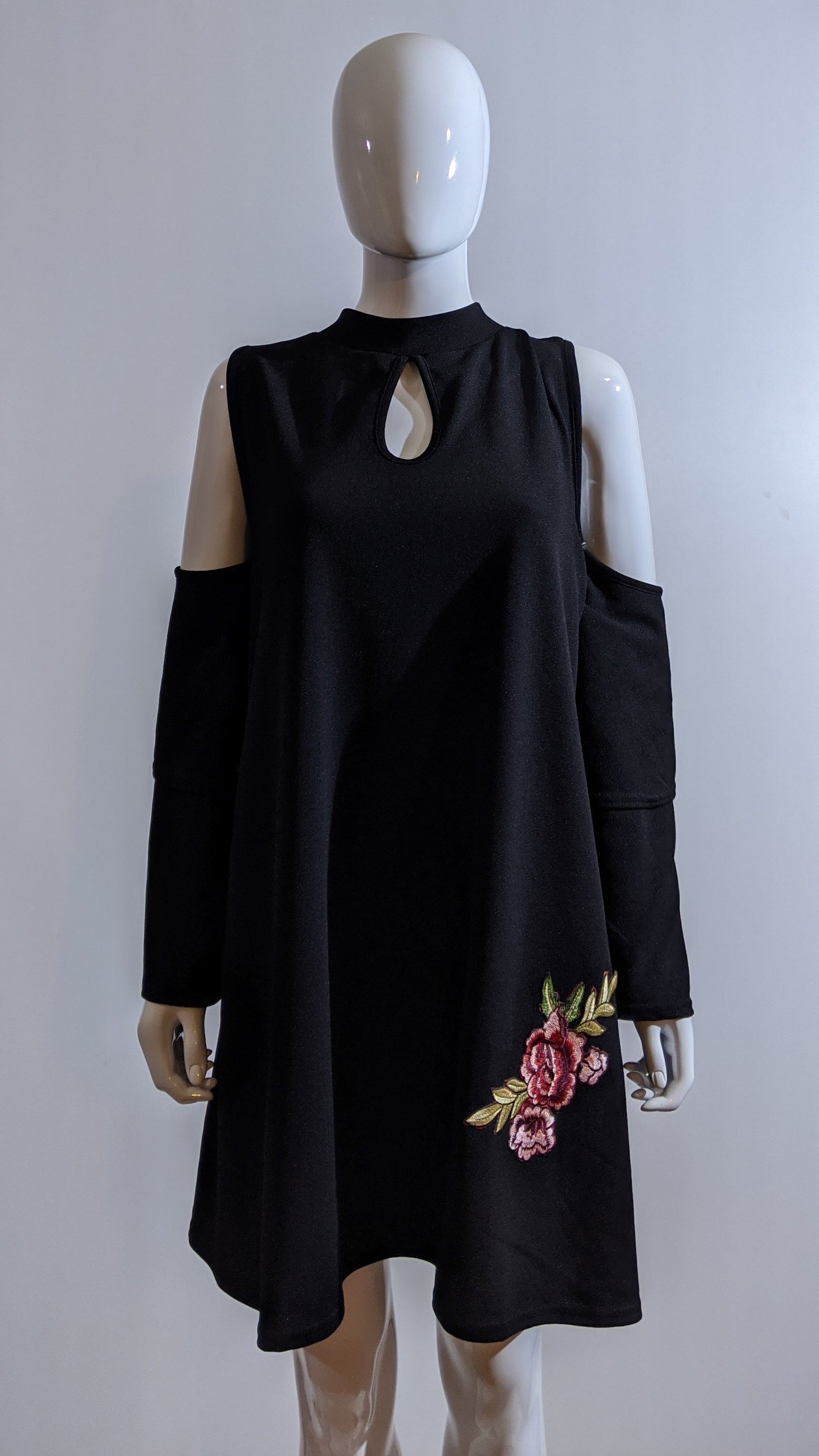 Black Shoulder Cut Flower Design Top